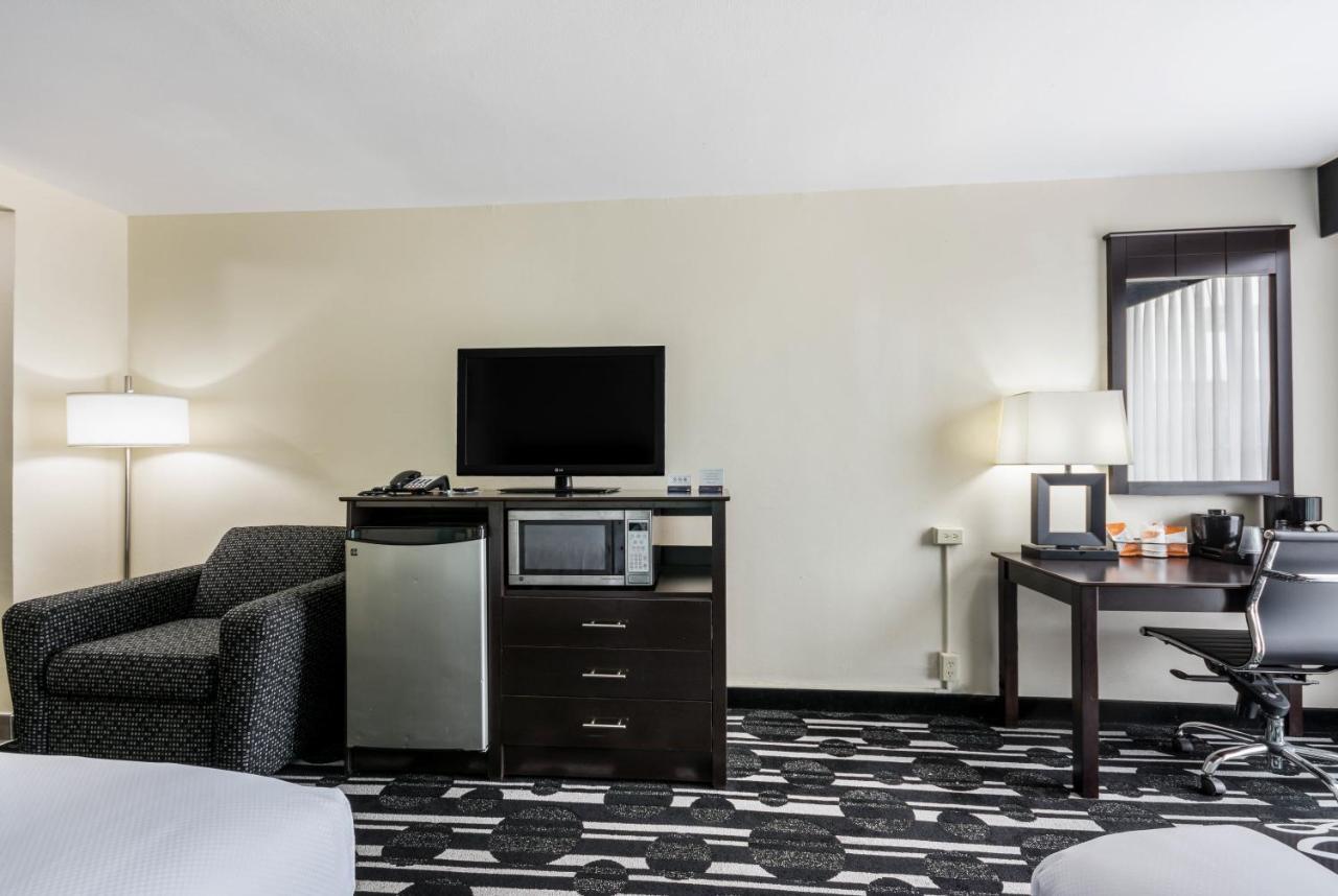 Hotel Days By Wyndham Bricktown 3*